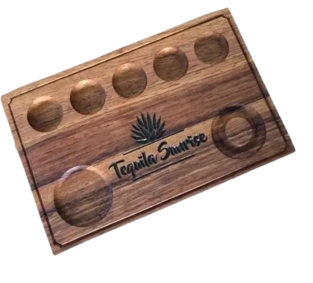 Tabla de Madera de Parota para Tequila Personalizable